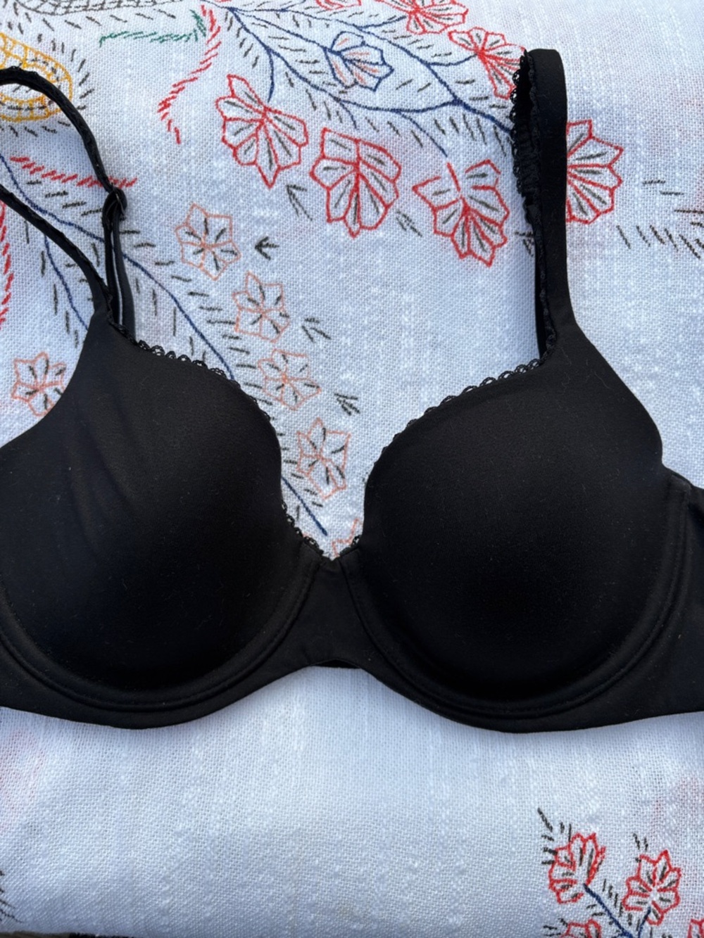 Victoria's Secret Body by Victoria lined demi Underwire Bra